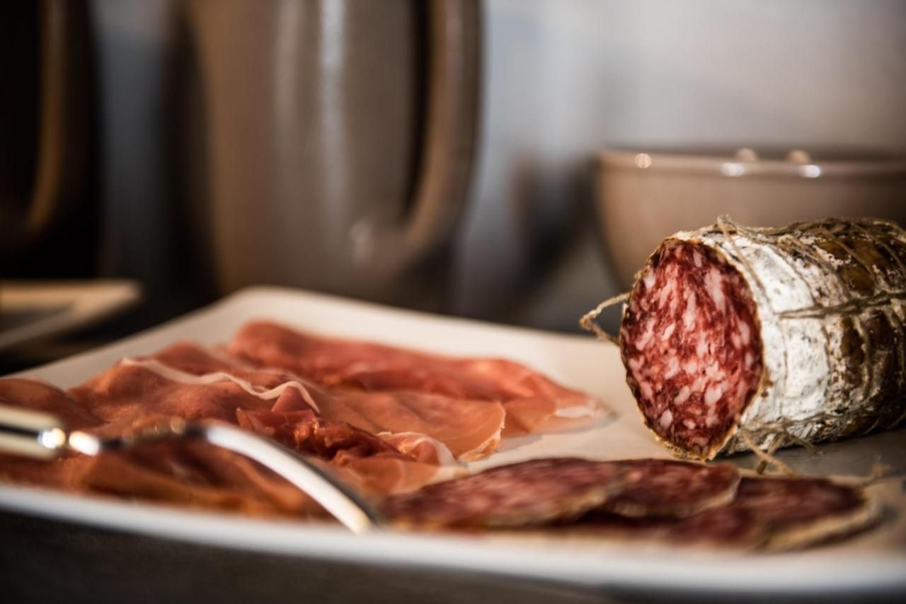 Boutique Hotel Al Palazzo Rosso เนเว ภายนอก รูปภาพ